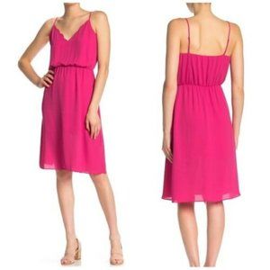 Socialite Bright Pink Scalloped V-neck Dress